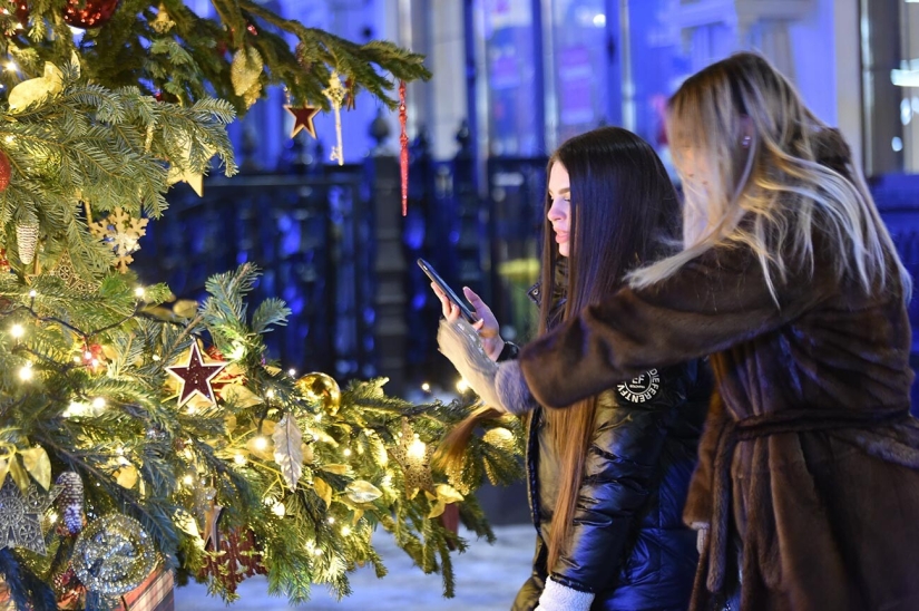 How Moscow was decorated for the New Year 2022