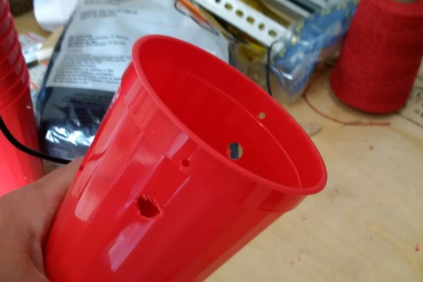 How to Make a Simple mosquito Trap that Kills Insects with 98 Percent Efficiency