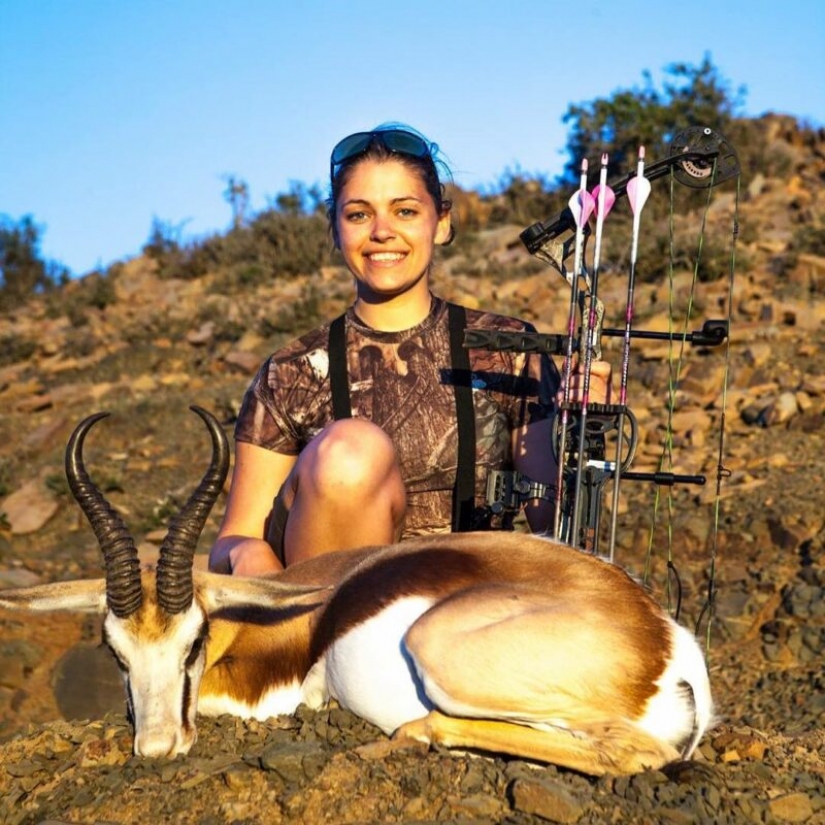 Huntress vende sus fotos eróticas con animales sacrificados por el bien de la protección de la naturaleza