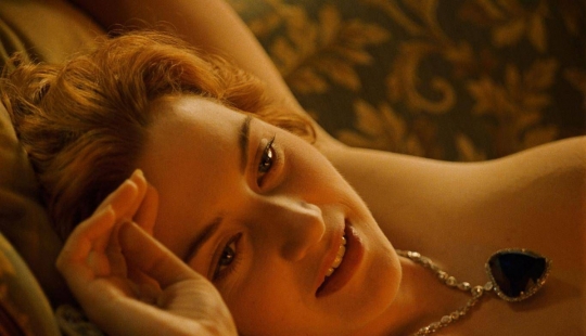 Iceberg and Flame: The hottest sex scenes from movies with Kate Winslet