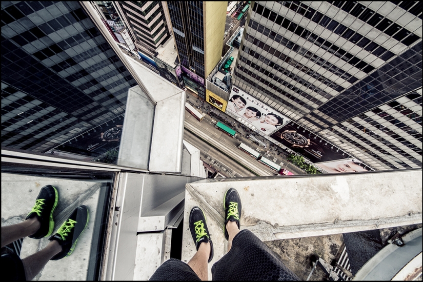 If Spider-Man was a photographer: a photo from the rooftops of skyscrapers