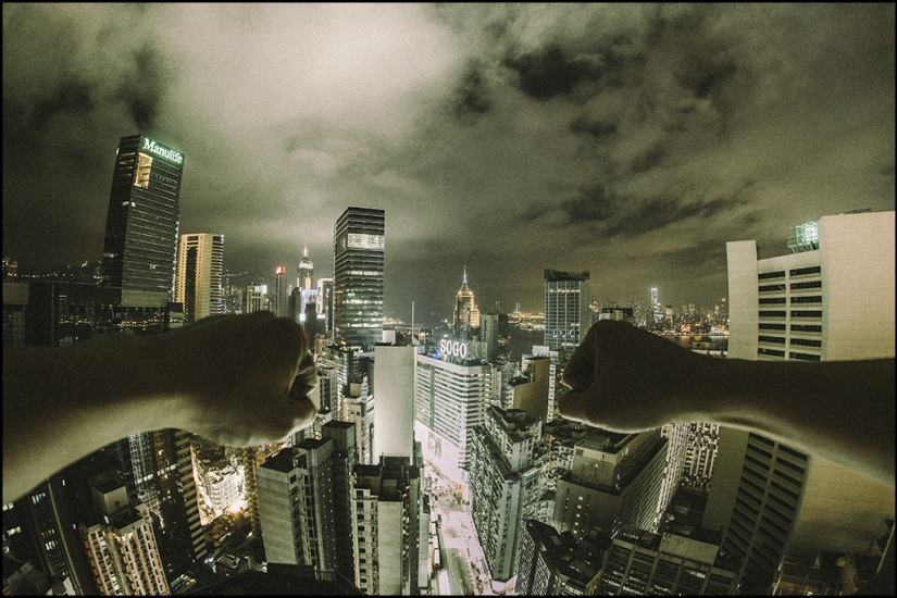 If Spider-Man was a photographer: a photo from the rooftops of skyscrapers