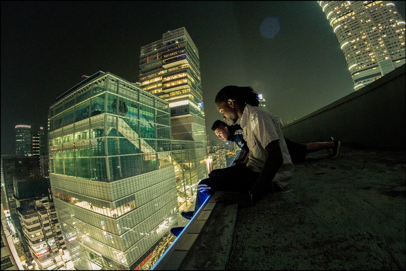 If Spider-Man was a photographer: a photo from the rooftops of skyscrapers