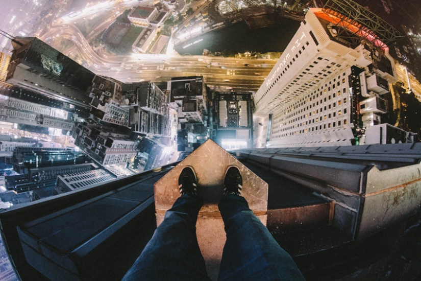 If Spider-Man was a photographer: a photo from the rooftops of skyscrapers