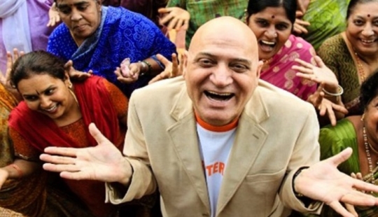 Indian yoga doctor helps to improve your health and build up your abs with laughter