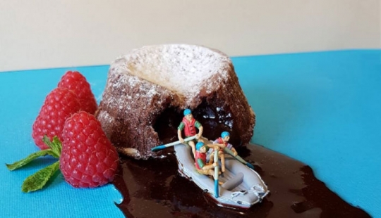 Italian chef creates miniature worlds from desserts