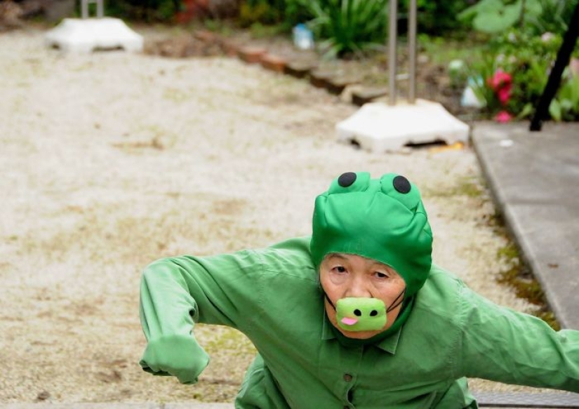 Japanese grandmother became a photographer at 72 and now makes funny self-portraits