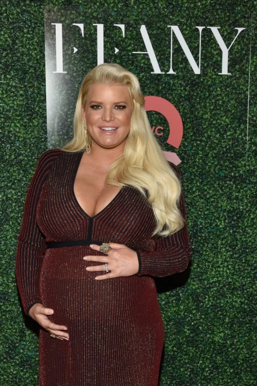Jessica Simpson lost 45 kg in just six months