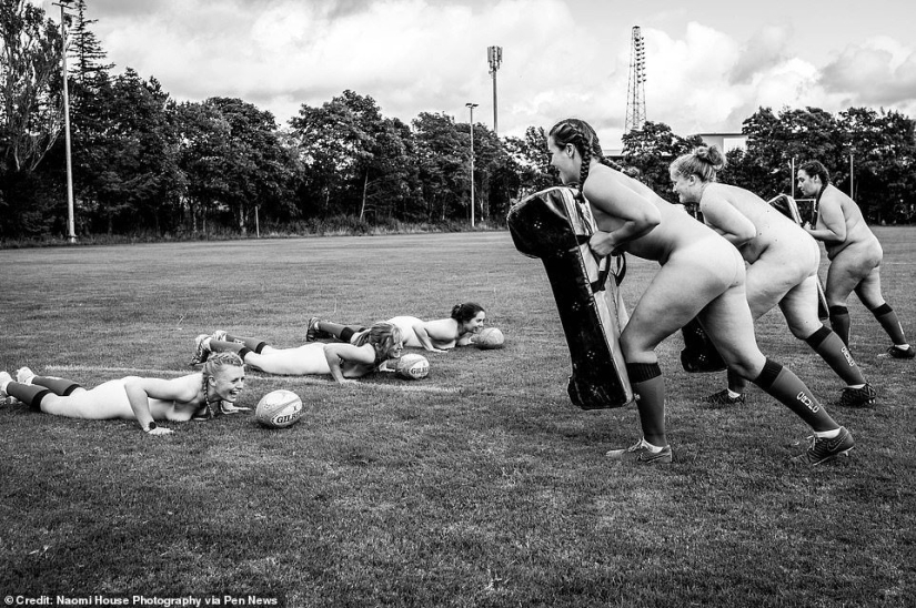 Jugadores de rugby australianos protagonizaron para calendario erótico