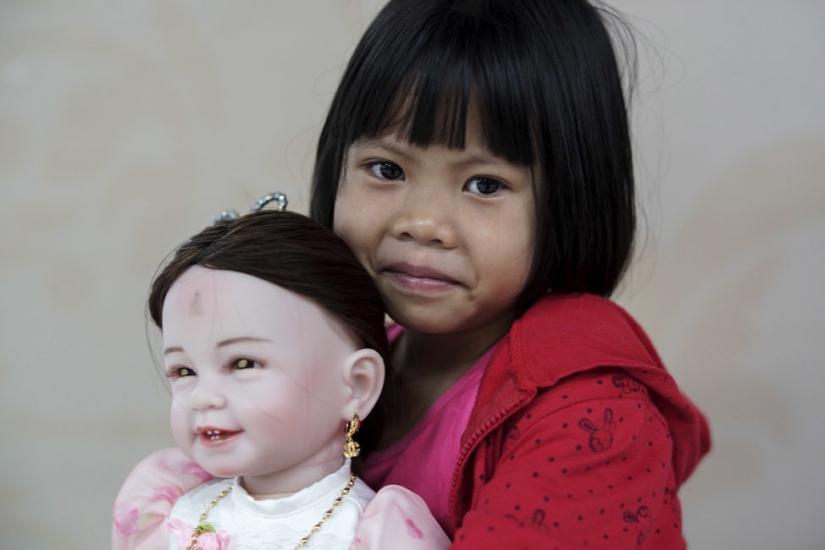 Juguetes para adultos: cómo en Tailandia se vuelven locos por las muñecas de mascota