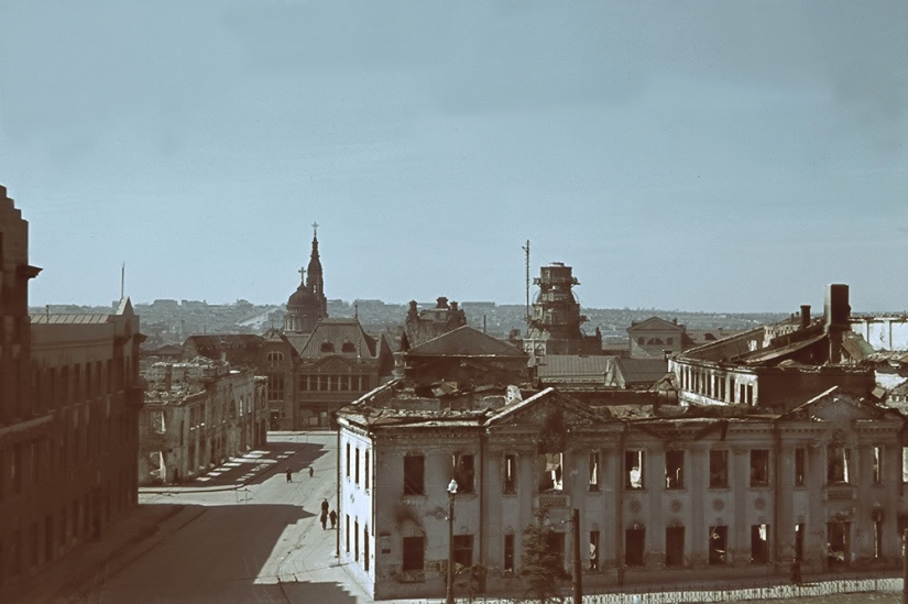 Kharkiv during the German occupation in color