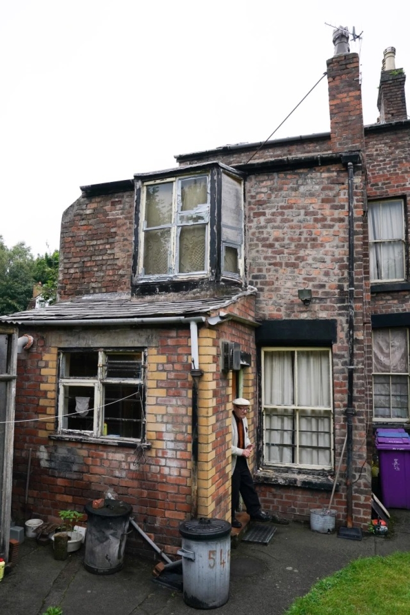 La casa donde se detuvo el tiempo: el británico de 89 años no ha cambiado nada en el interior desde 1948
