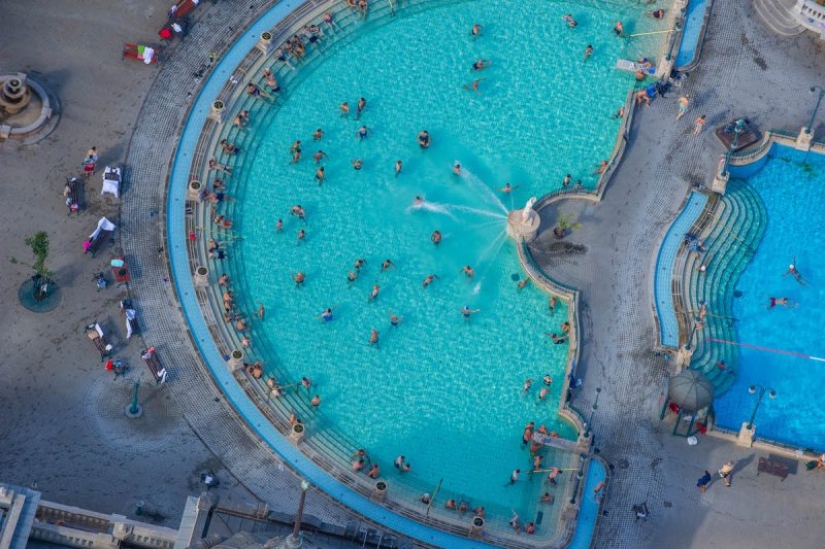 La fuente de la vida: la relación de la humanidad y de agua en las fotografías aéreas por Jason Hawkes