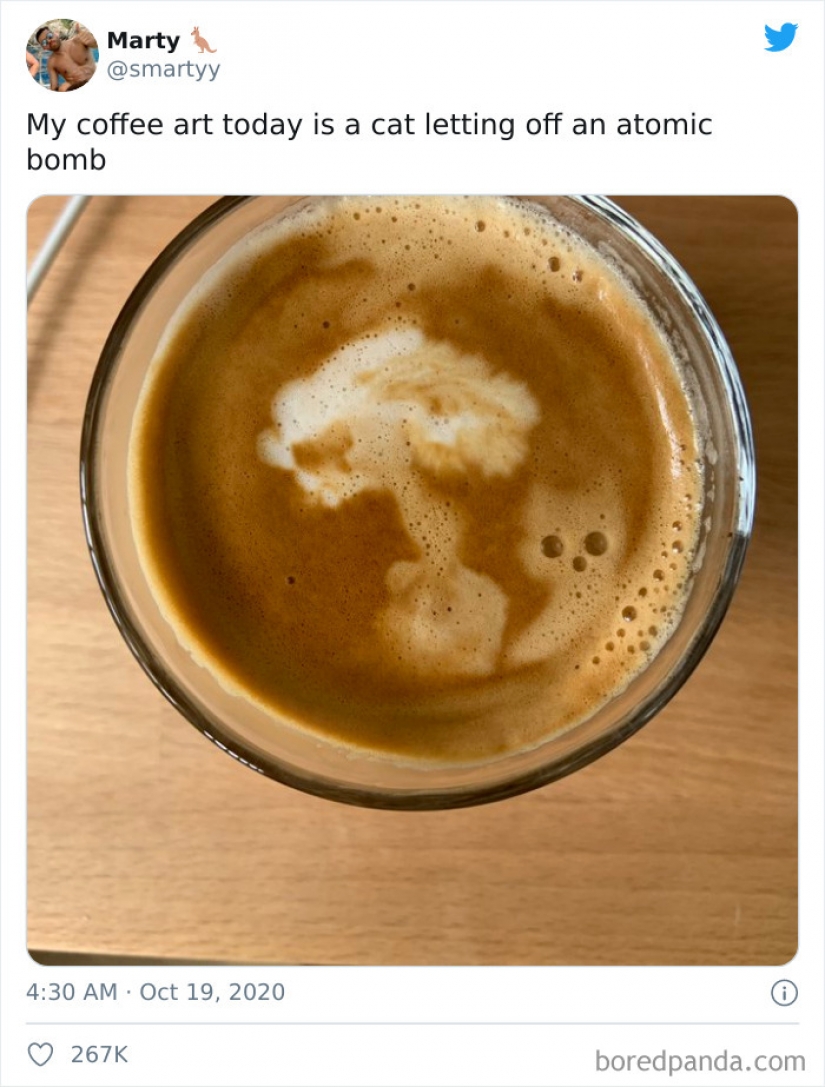 La gente comparte el arte del café al azar