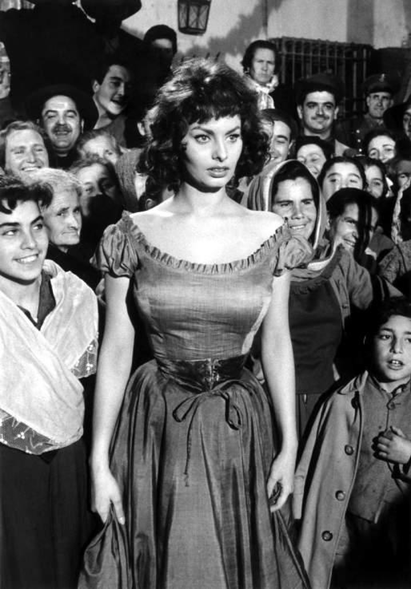 La incomparable Sophia Loren, la mujer italiana más hermosa, cumplió 86 años hoy