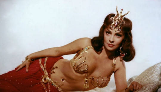 La mujer más hermosa de la década de 1960, apodada el Gran Busto - Gina Lollobrigida