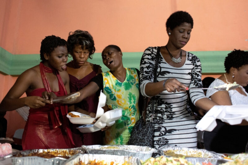La ostentación y la pobreza de las bodas haitianas