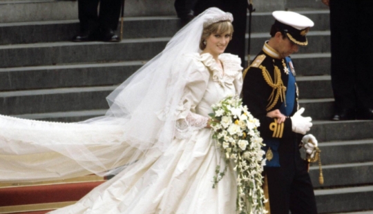 La princesa Diana entró en la familia Real de la amenaza de la tradición de la boda