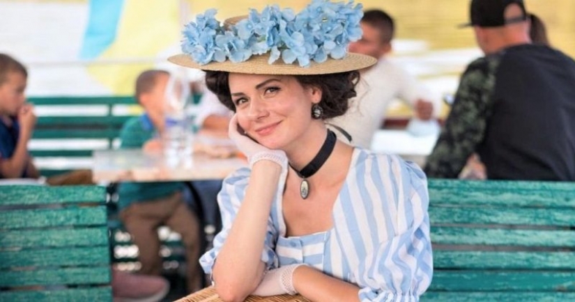 "Lady vintage" from Vinnytsia: the girl chose for herself a casual Victorian style