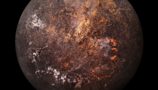 "Las imágenes de satélite" de los fondos de las viejas ollas y sartenes, el fotógrafo Christopher Jonassen