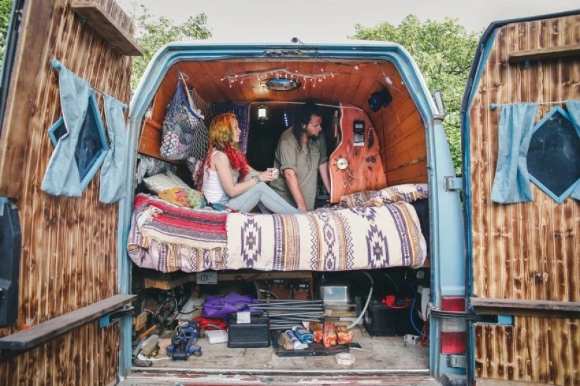 Life on wheels: a couple from Cornwall turned a cheap minivan into a cozy home and travels around the world in it
