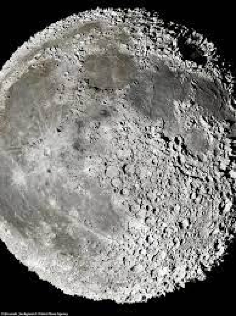 Luna llena. El fotógrafo reúne 200.000 imágenes de la Luna para revelar cada cráter y grieta en su superficie con increíble detalle