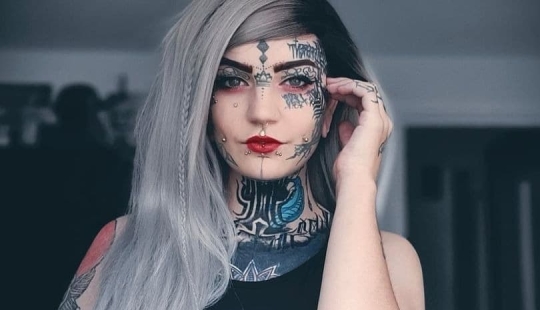 Madre en tatuajes se enfrenta trolling, pero no va a cambiar su imagen