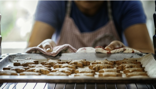 Mamá: la preparación de la leña, la dulce "salchicha" y otros dulces de la infancia