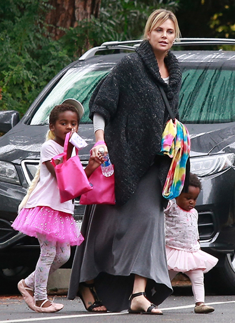 "Mama, I a Princess!": 4 celebrities wearing sons as girls