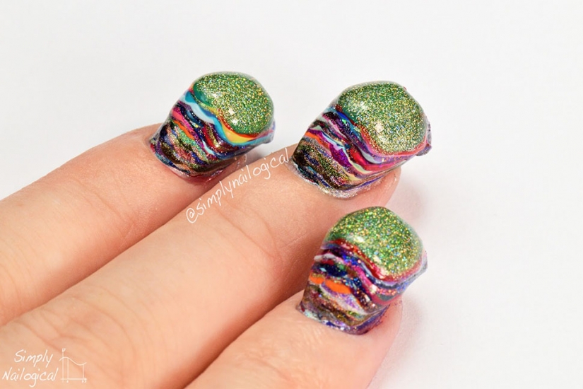 Manicura sin fin: cómo pintar las uñas con 116 capas de esmalte de uñas y no volverse loco