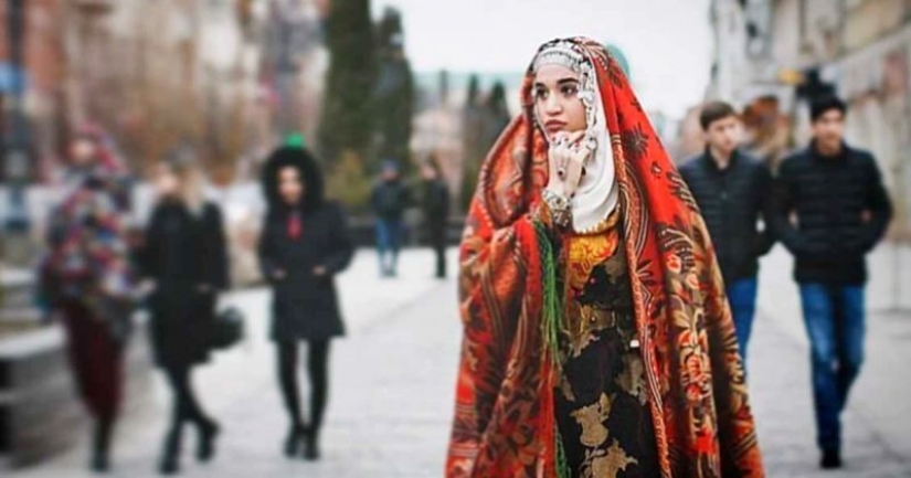 Maryam Aliyeva and her "Mountain Girl Diaries": why the blogger from Dagestan is idolized and hated