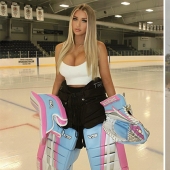 Mikayla Demeiter es la jugadora de hockey más sexy de Canadá