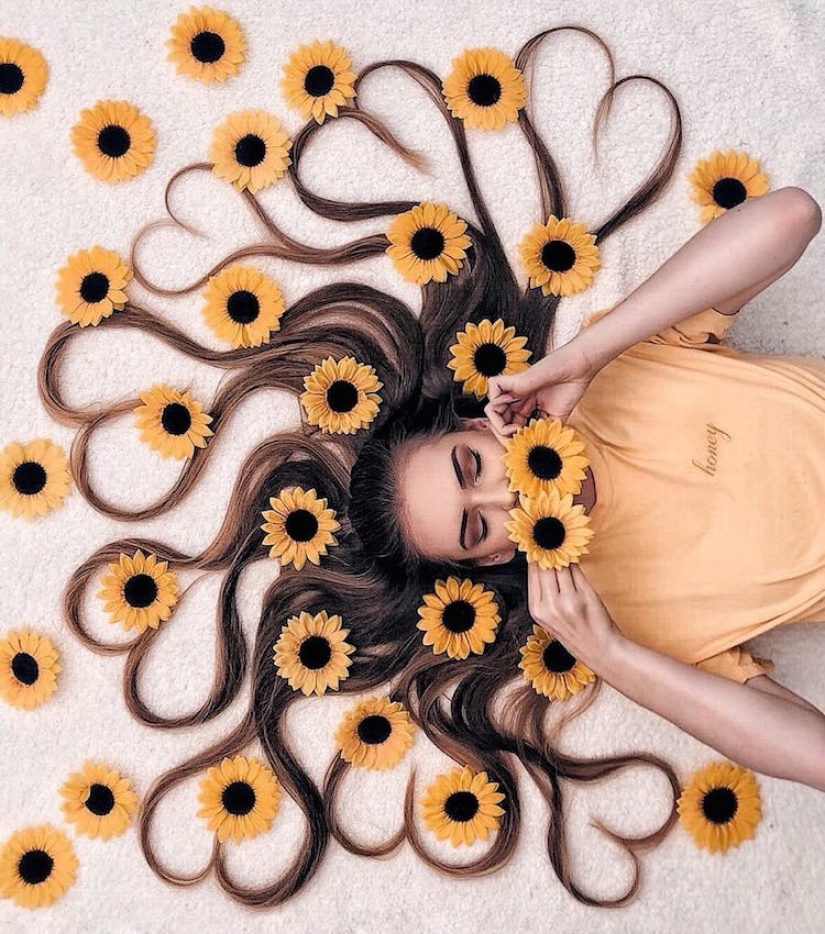 Modern Rapunzel from Holland creates "pictures" with the help of her hair