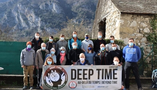 Más allá del tiempo: 15 voluntarios en Francia se va a mantener en completo aislamiento en la cueva durante 40 días