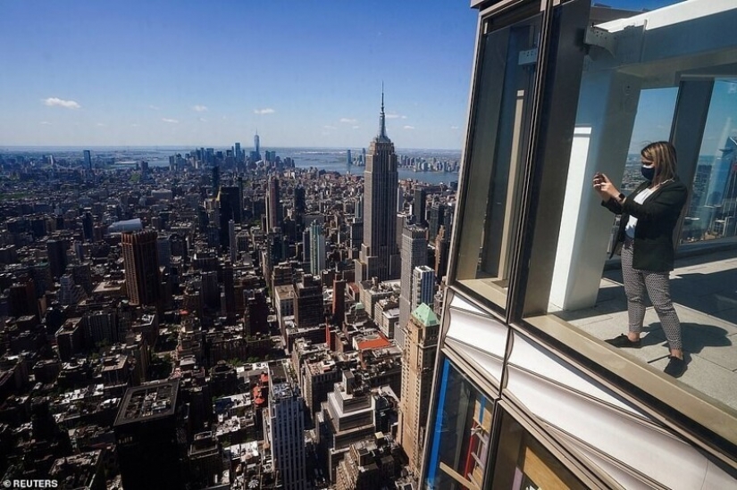 New York's scariest new Attraction: a 370-meter-high observation deck