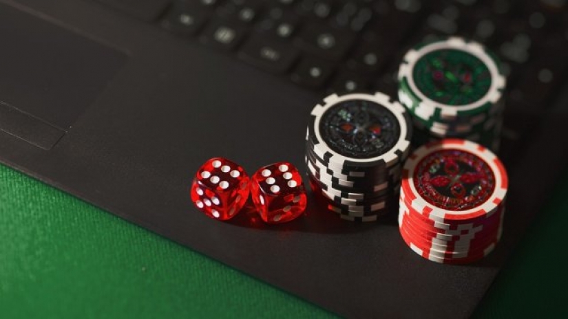 Online casinos: how I lost 4 million rubles, an apartment, a reputation and a family
