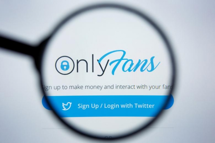 "Only fans" and other memes about the ban on porn on the OnlyFans website