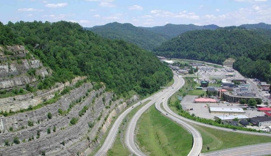 Pikeville: the city that moved the mountain Pikeville: the city that moved the mountain