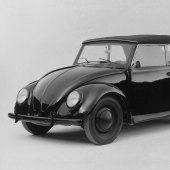 Pioneers: what models did the history of automakers begin with