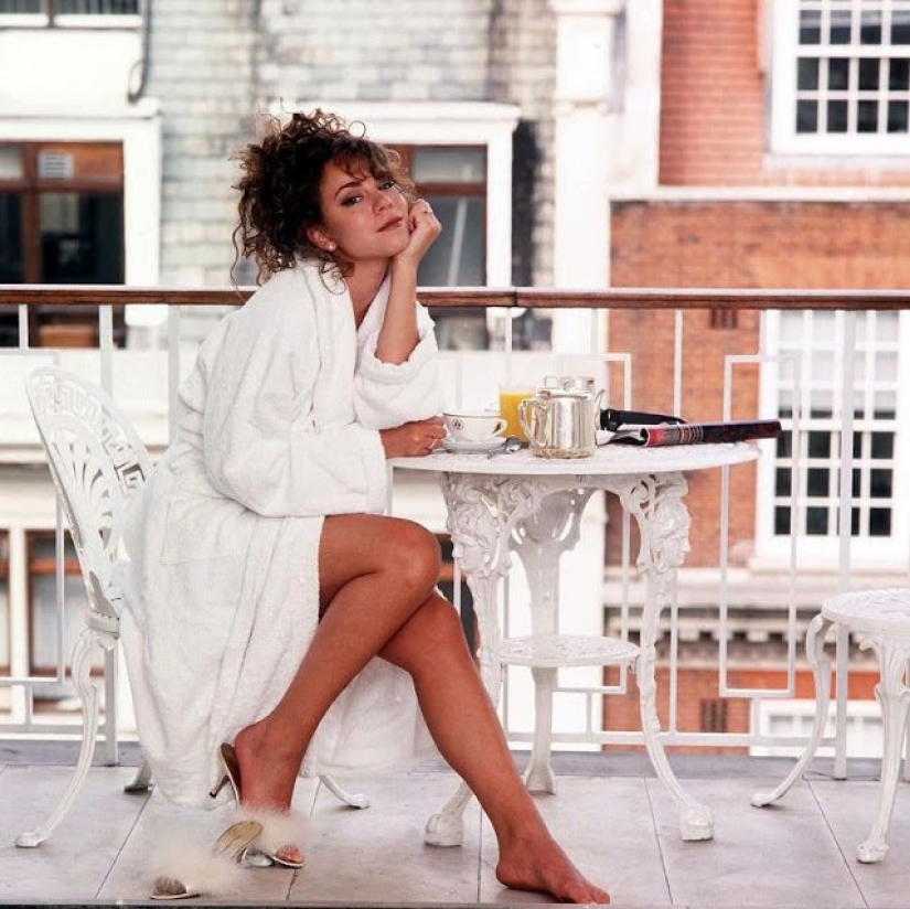 Rare pictures of young Mariah Carey in the 90-ies