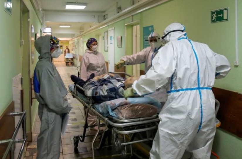 Récord de muertes por COVID-19 en un hospital de Moscú
