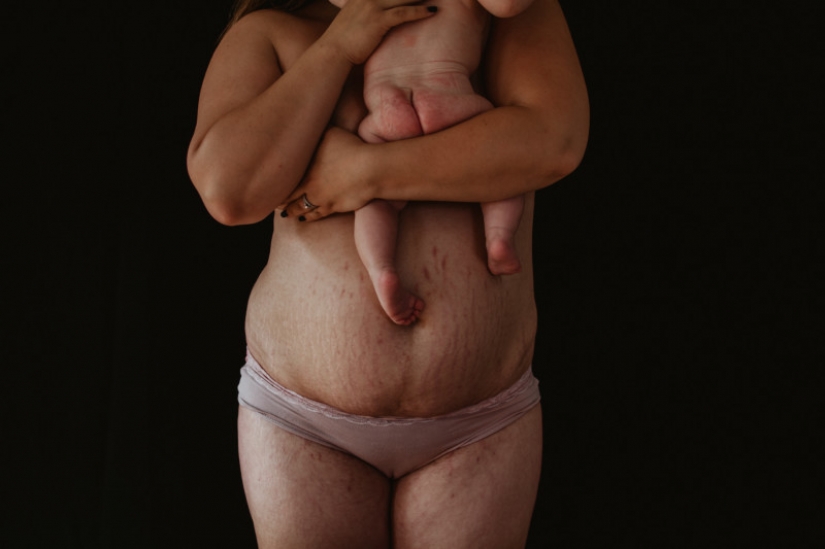 Retratos íntimos de nuevas madres capturan la belleza de los cuerpos posparto