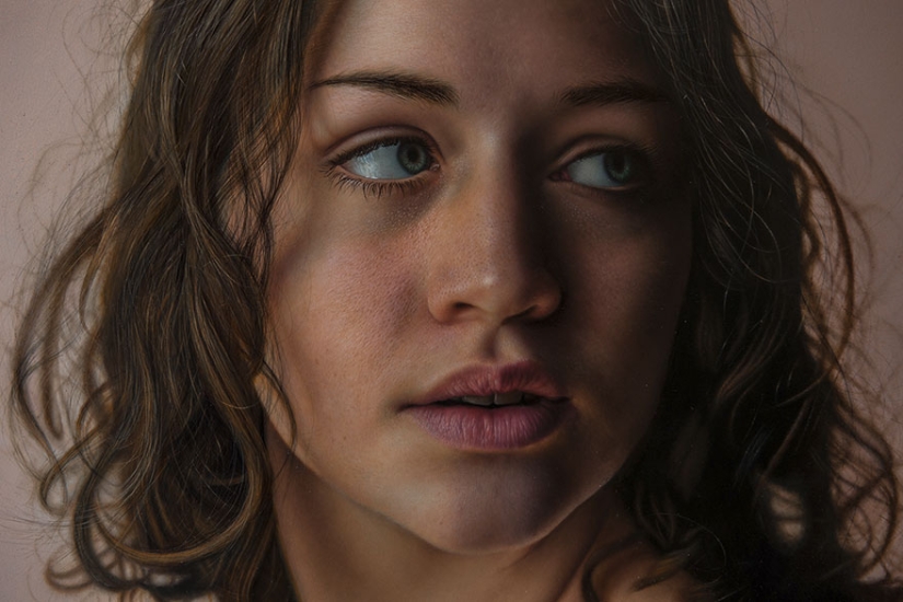 Retratos ultrarrealistas con una pizca de lo de otro mundo por el artista Marco Grassi