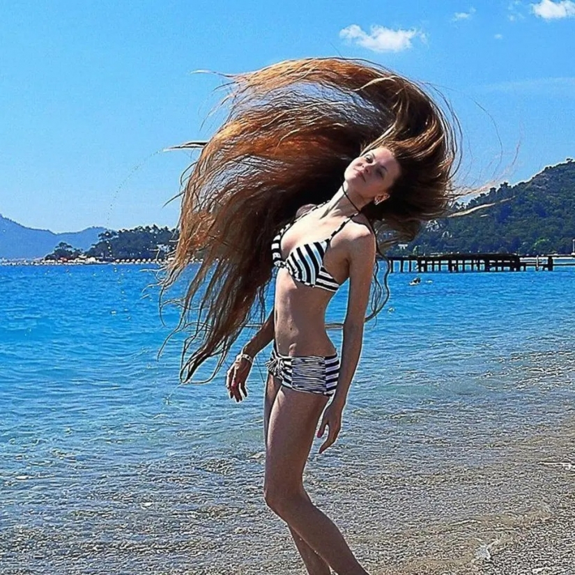 Russian Rapunzel: the inhabitant of Barnaul impressive luxurious hair