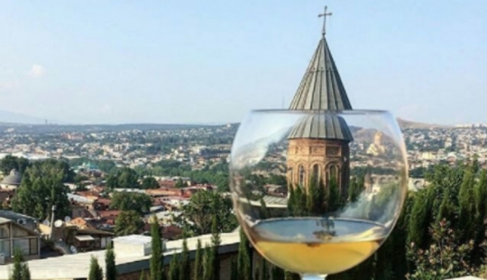 "Satsivi, kindzmarauli, churchkhela" : 10 signos inequívocos de que estás en Georgia "Satsivi, kindzmarauli, churchkhela" : 10 signos inequívocos de que estás en Georgia