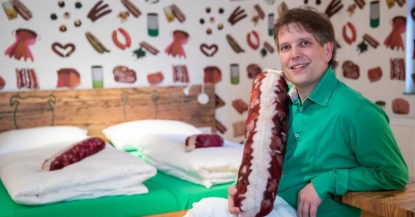 Sausage hotel near Nuremberg: a spectacular art object and a vegetarian's nightmare