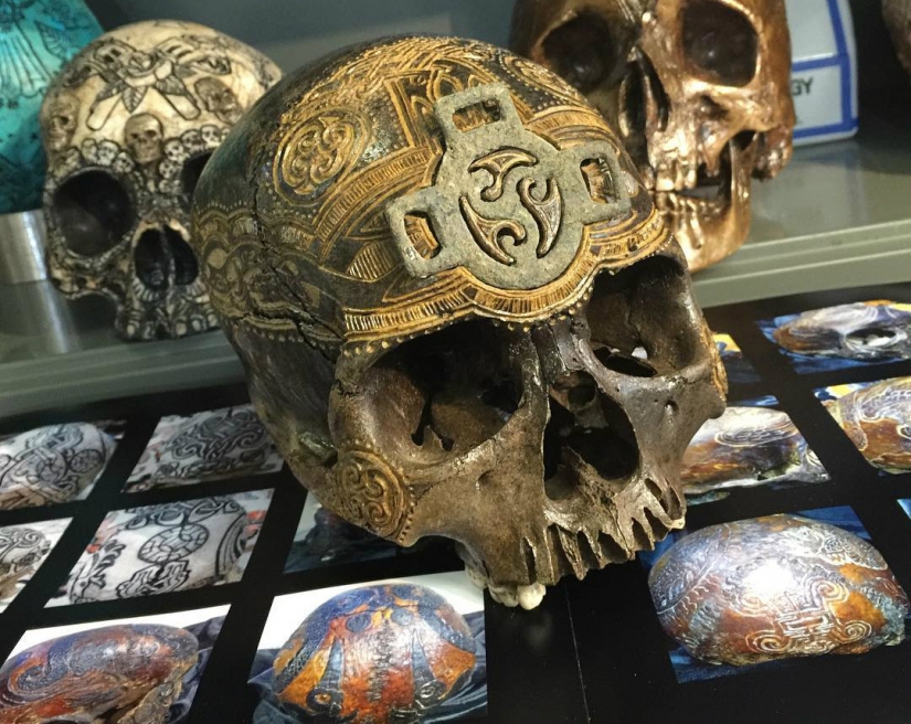Skull Carving: Instagram of the Artist who Carves Incredible Patterns on Real Human Skulls