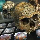Skull Carving: Instagram of the Artist who Carves Incredible Patterns on Real Human Skulls