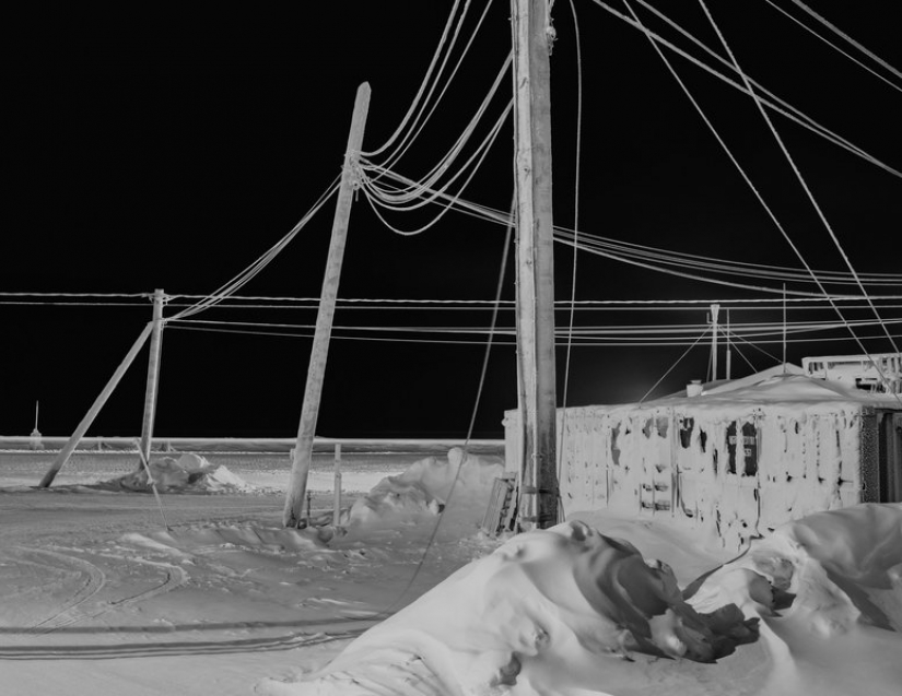 Snow-covered landscapes and the polar night: how life works in the northernmost city of Alaska