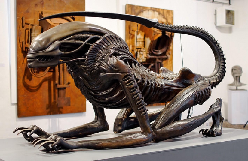 Special effects in cinema: space horror in the movie "Alien"